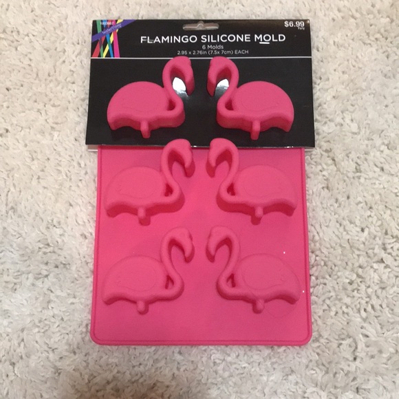 Flamingo Silicone Mold and Pineapple Silicone Mold (a bundle of three molds) - Picture 6 of 7